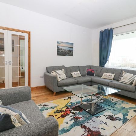 Coed Llai Villa Holyhead Exteriör bild