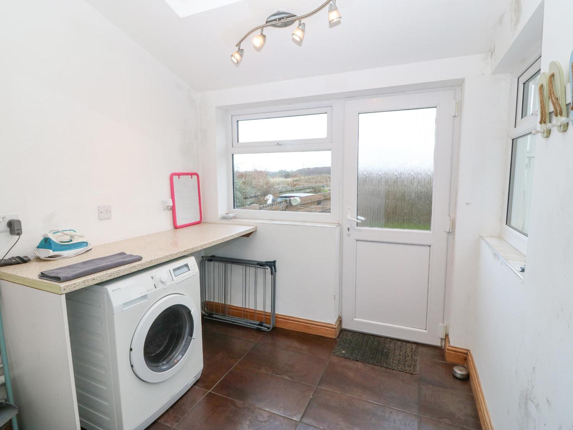 Coed Llai Villa Holyhead Exteriör bild