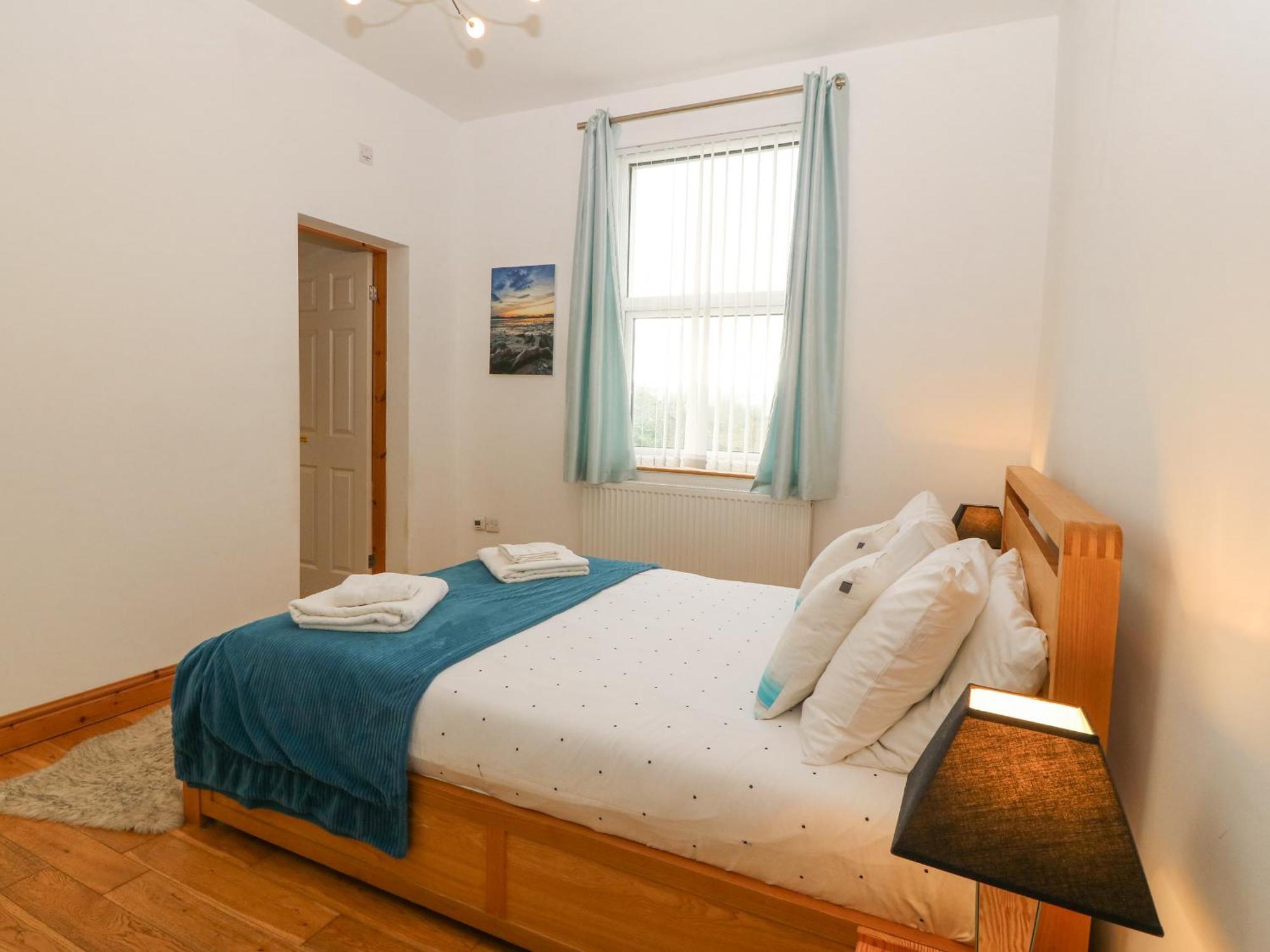 Coed Llai Villa Holyhead Exteriör bild