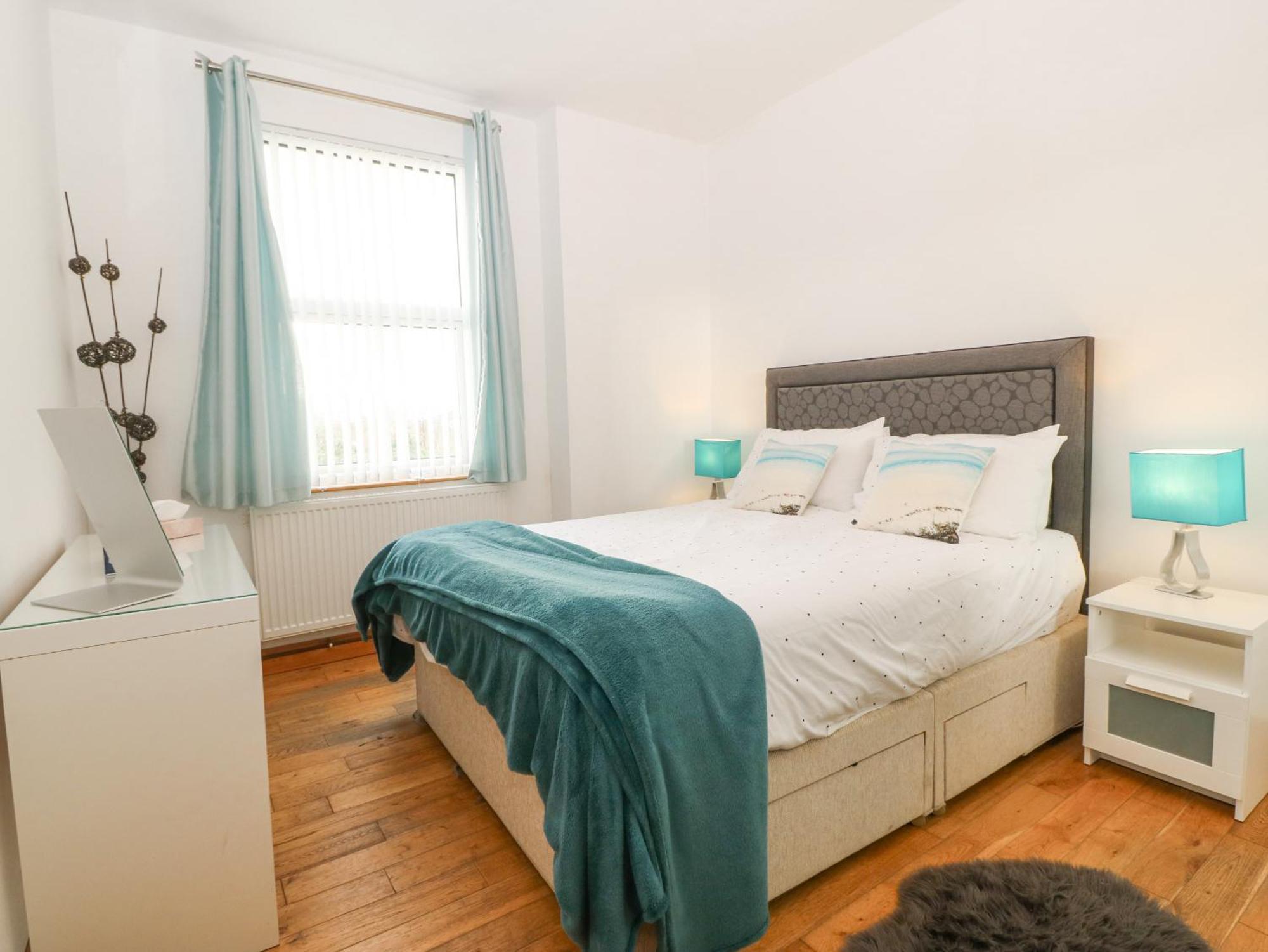 Coed Llai Villa Holyhead Exteriör bild