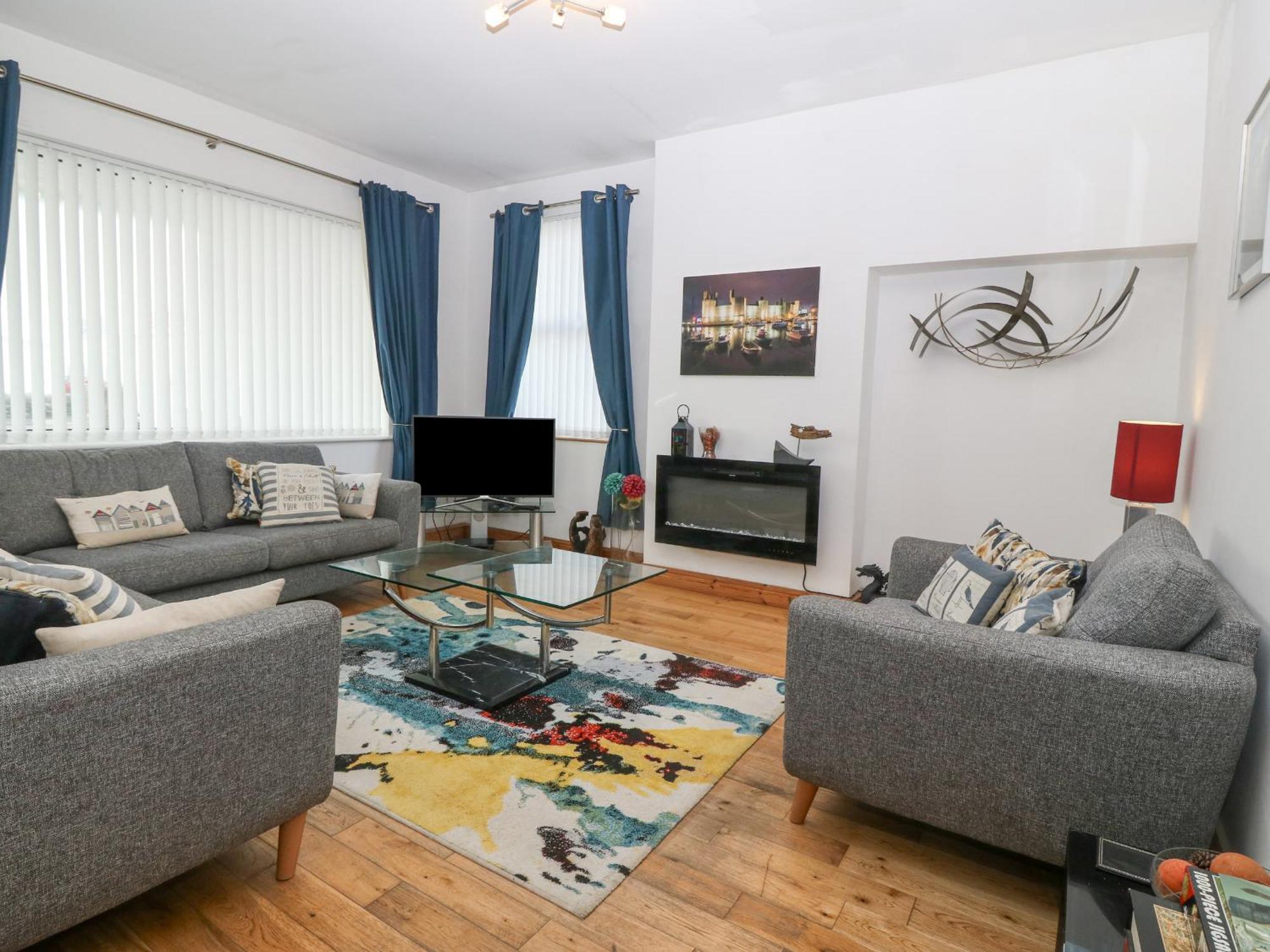 Coed Llai Villa Holyhead Exteriör bild