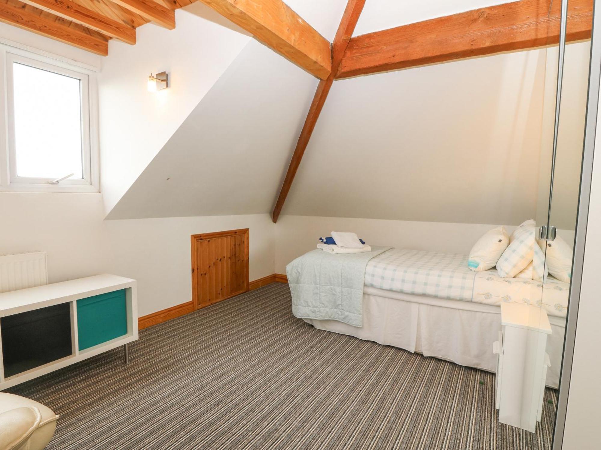 Coed Llai Villa Holyhead Exteriör bild
