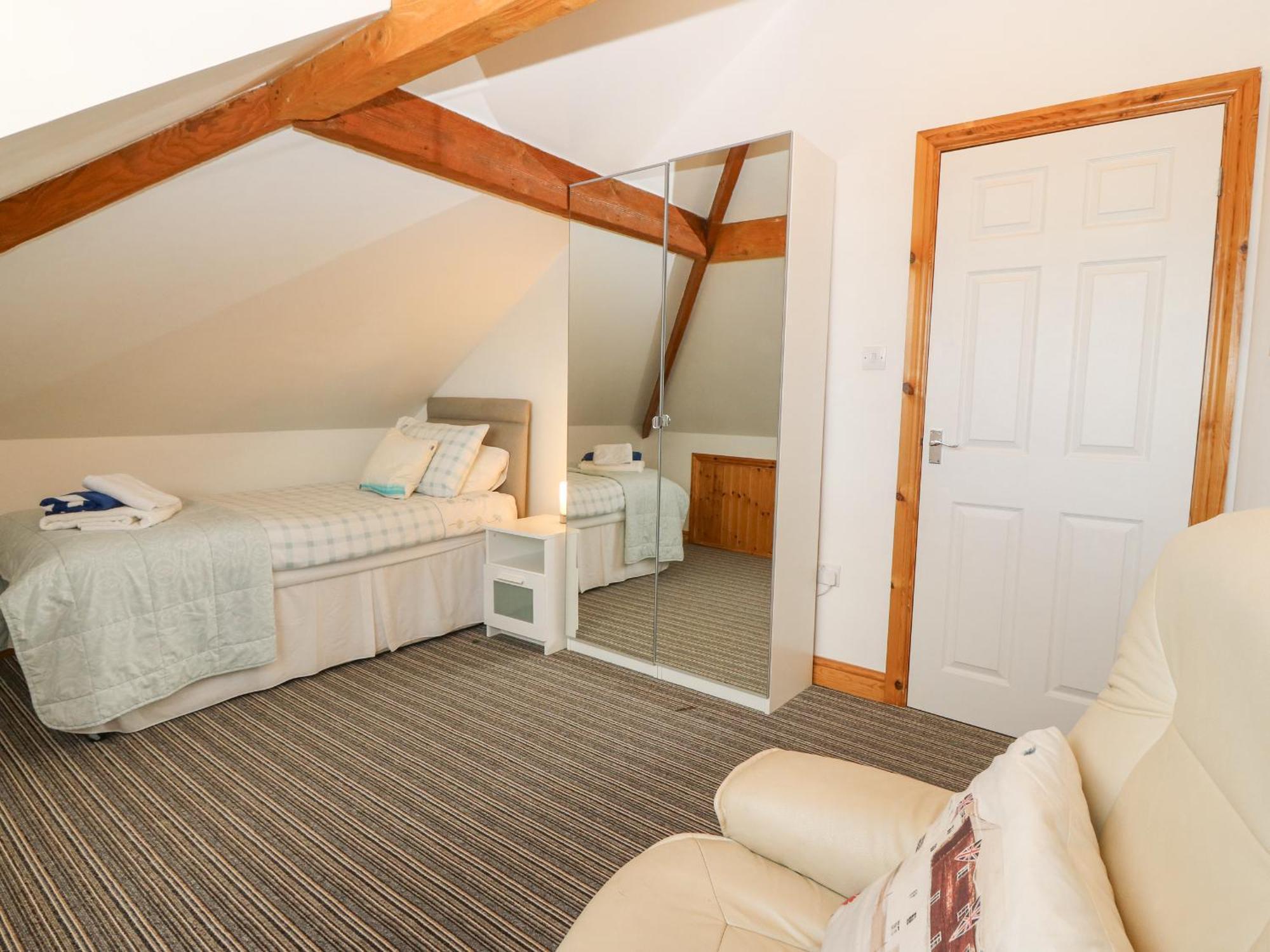 Coed Llai Villa Holyhead Exteriör bild