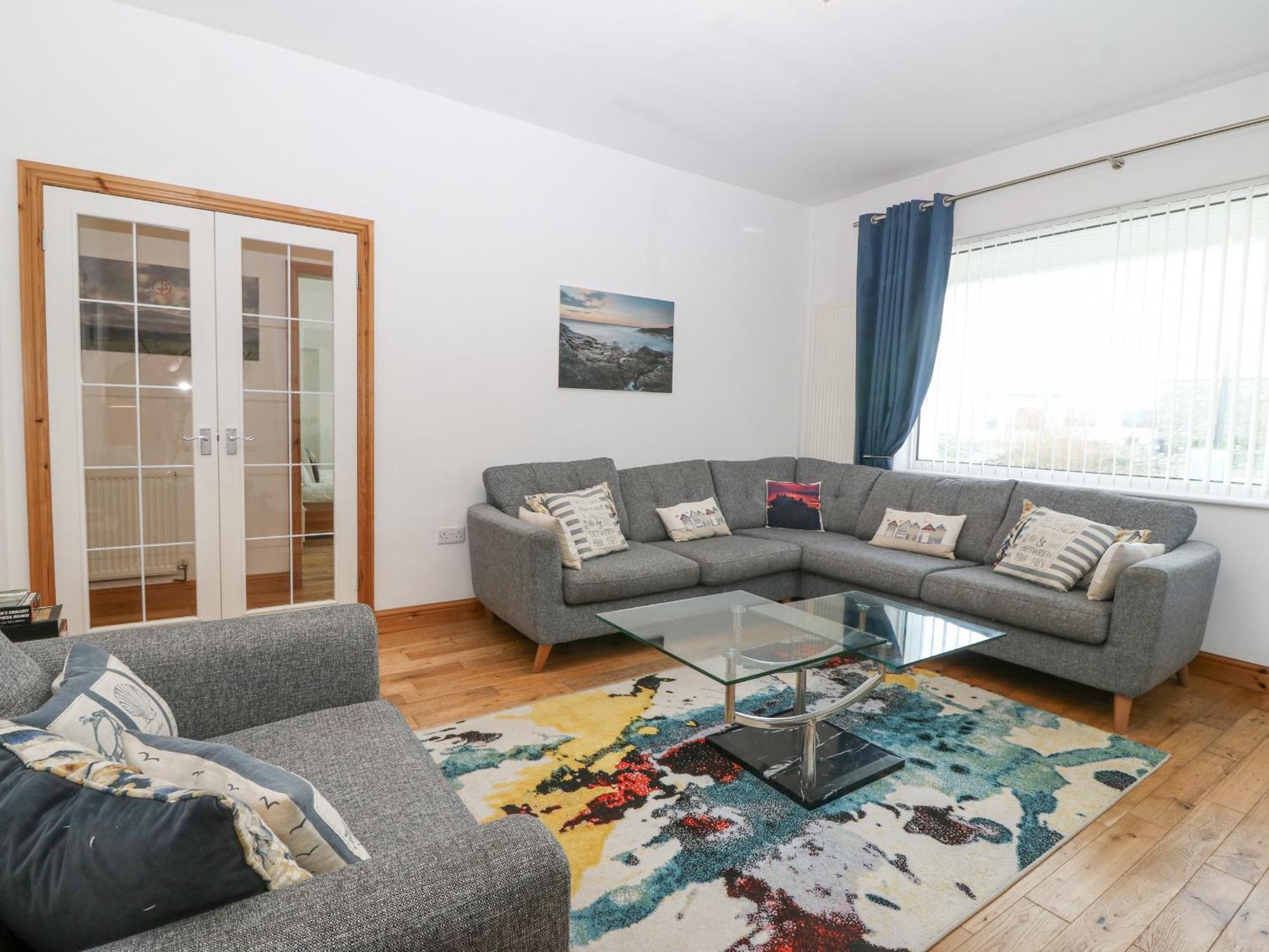 Coed Llai Villa Holyhead Exteriör bild